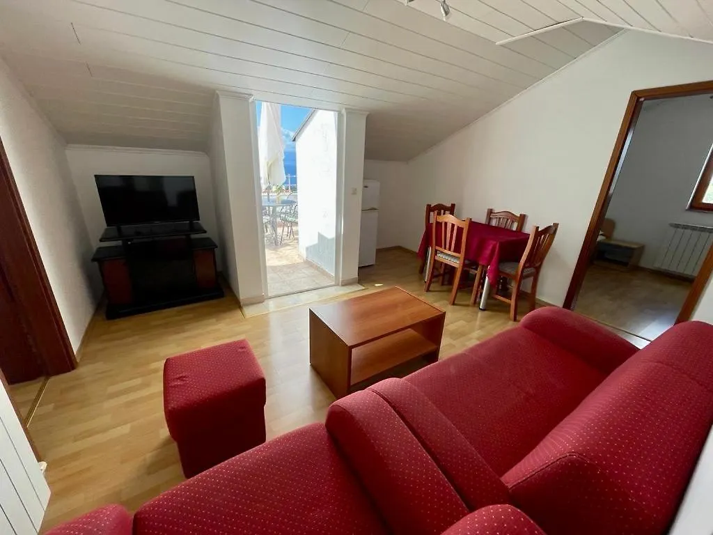 Apartments Hanka Njivice