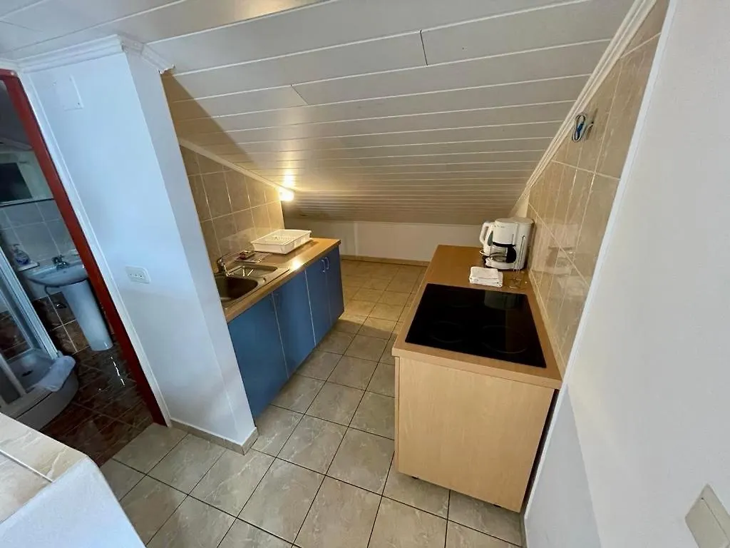 Apartments Hanka Njivice